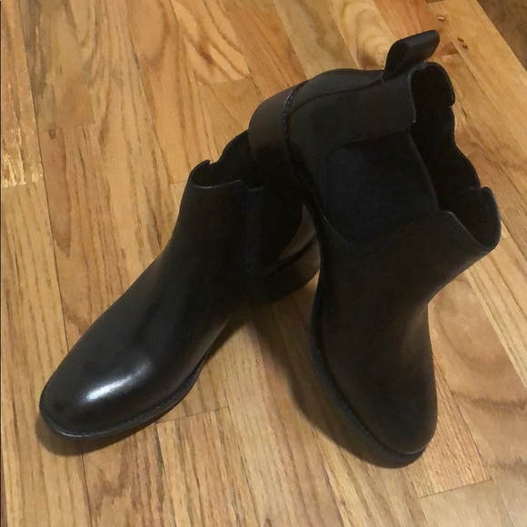 Cole Haan Corinne Chelsea Boot Black Leather Ankle Dressy Fall Chunky Gore Heel - Picture 9 of 16
